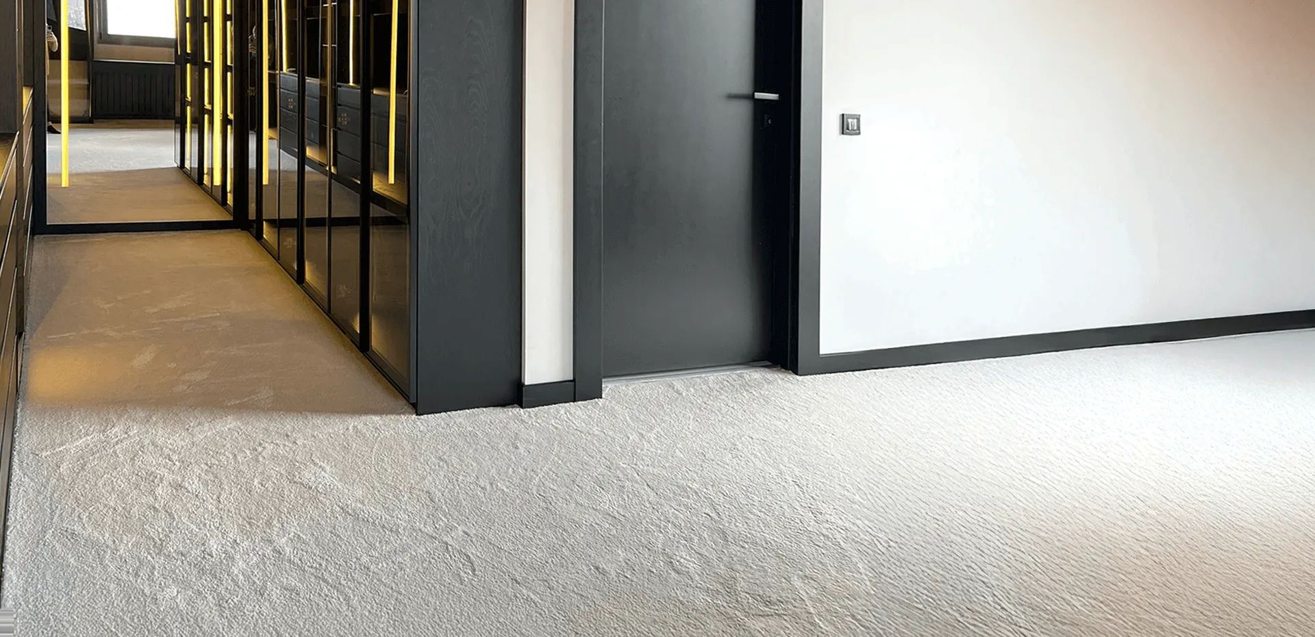 UDOBNOST POD NOGAMA <BR> ELEGANCIJA U POSLU